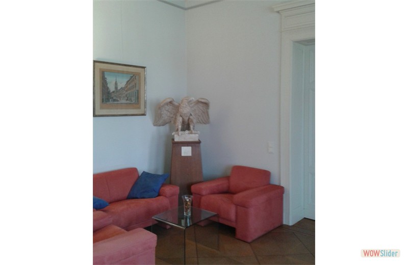 Roter Salon im EG